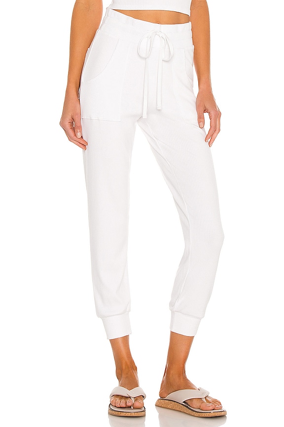 The Range Ribbed Jogger in White | REVOLVE