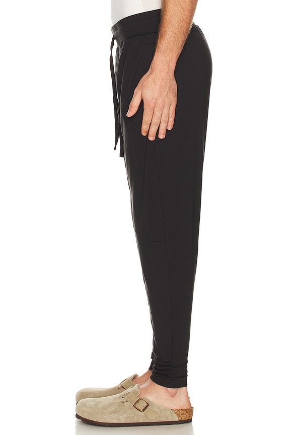 view 2 of 5 조깅 in Black