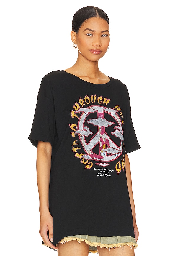 view 2 of 4 СВОБОДНАЯ МАЙКА FIND PEACE in Black