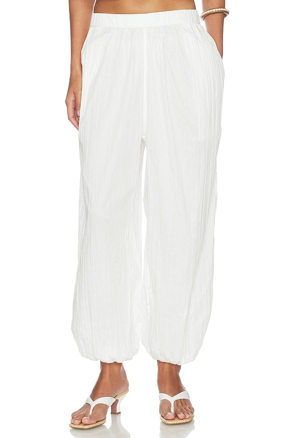 view 1 of 6 PANTALÓN TIPO GENIE LOUIS in White