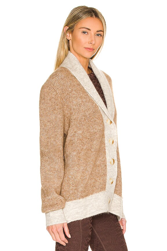 view 2 of 5 PULL COLORBLOCK in Camel & Oat Milk