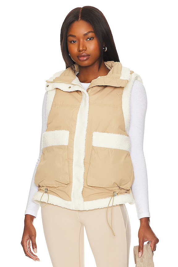 view 2 of 5 ДУТЫЙ ЖИЛЕТ MILA in Caramel