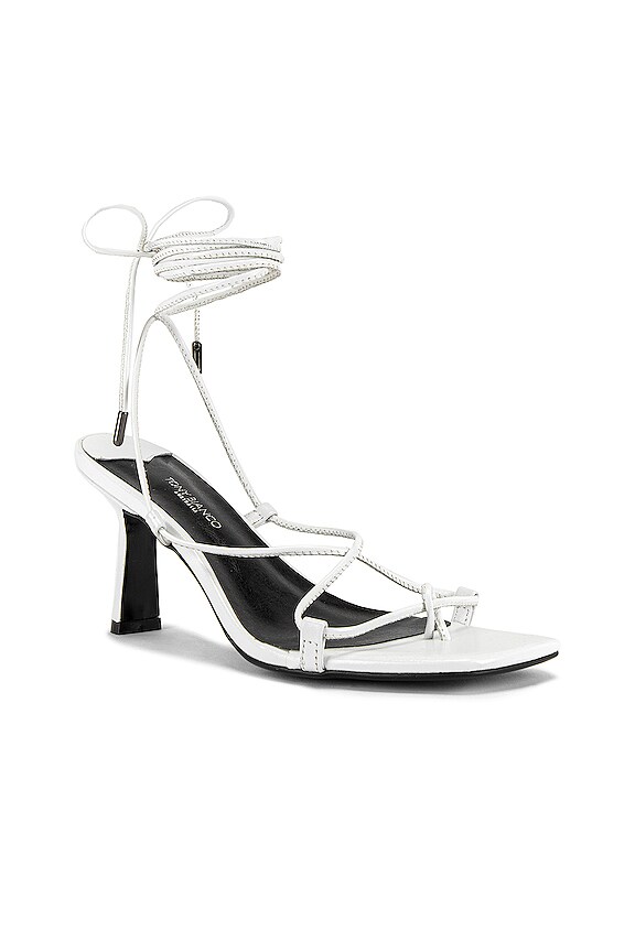 view 2 of 5 SANDALIAS DE TIRAS DE TACÓN CORTO BRODI in White