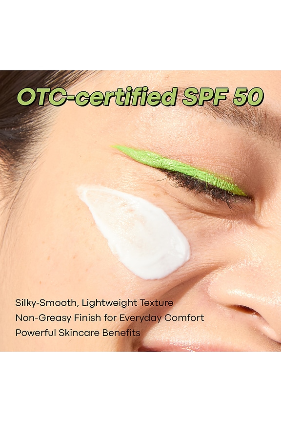 view 2 of 9 CRÈME SOLAIRE GREEN TEA SUPERLIGHT DAILY DEFENSE in 