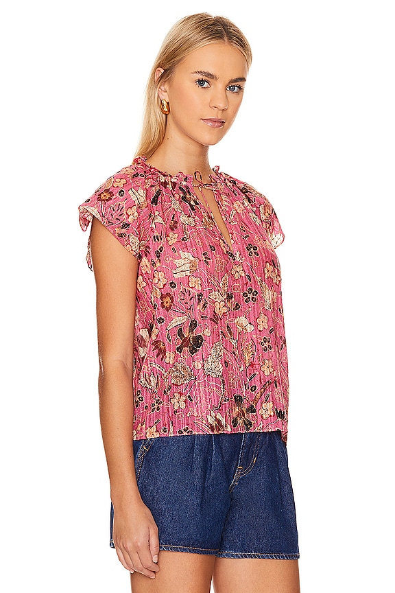 view 2 of 4 CLEO トップ in Hollyhock