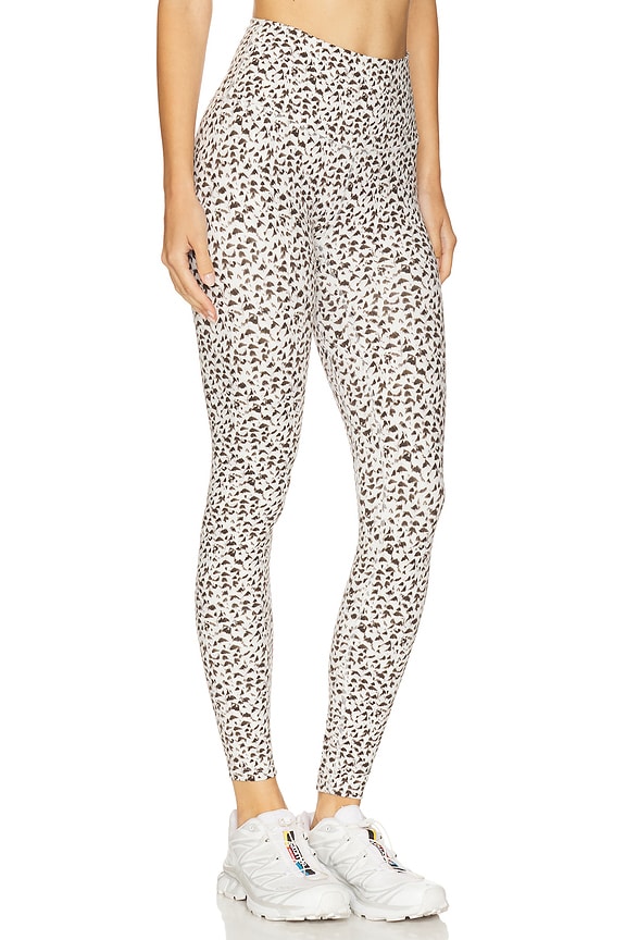 view 2 of 6 MOVE レギンス in Dipped Feather