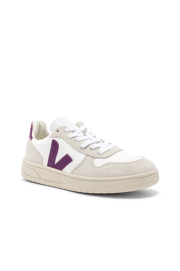 view 2 of 6 V 10 스니커즈 in White & Berry