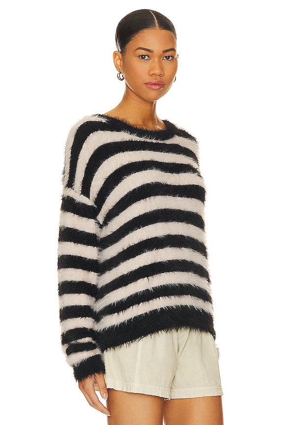 view 2 of 4 PULL KIMBERLY in Black & White