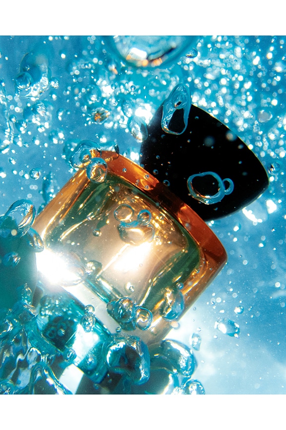 view 2 of 7 Mini Woo: Free 00 Eau De Parfum in 