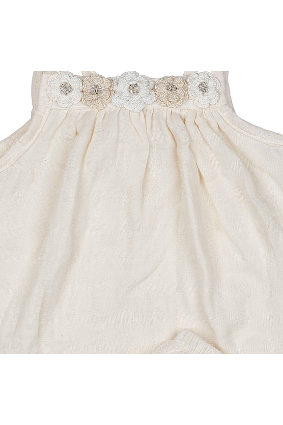 view 2 of 2 CONJUNTO DE DOS PIEZAS PETAL in Ecru & Pearl