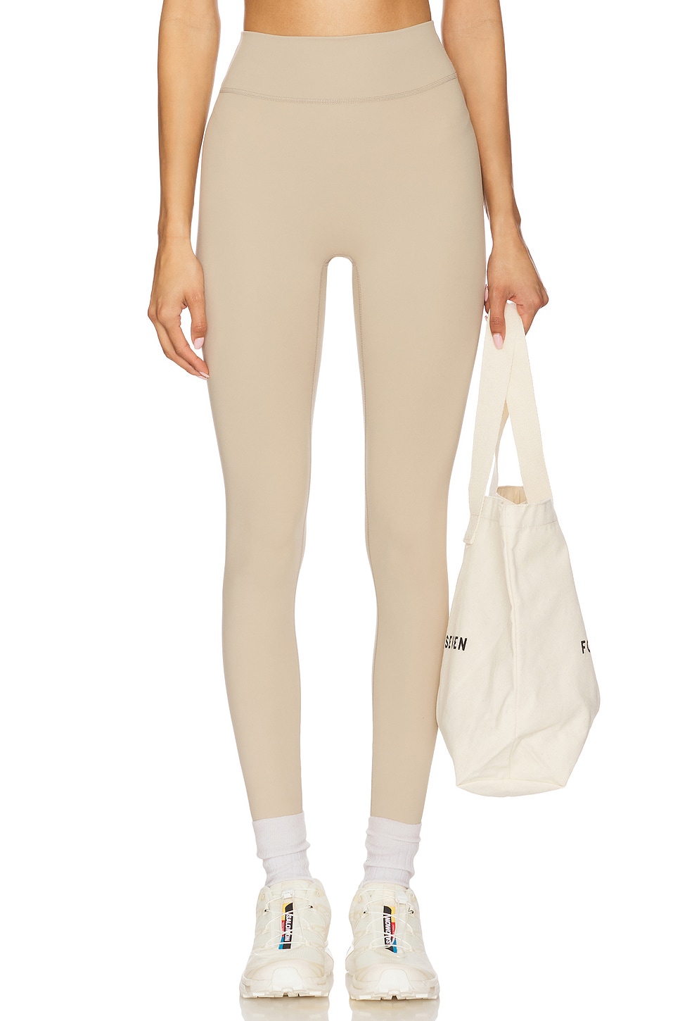 The Essentials Legging