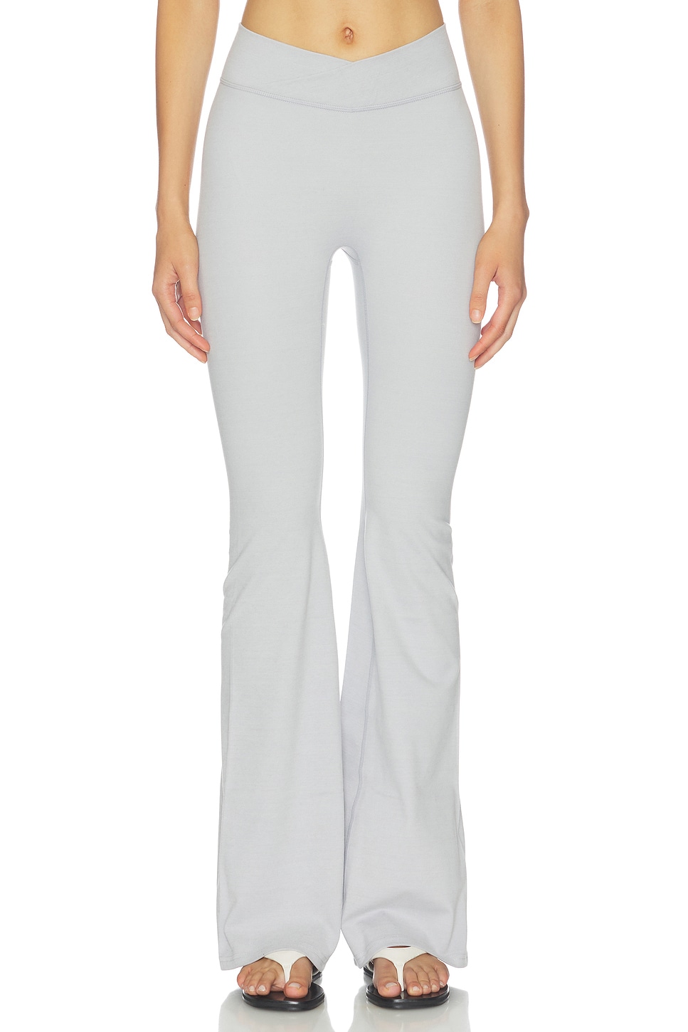 The V Flare Legging