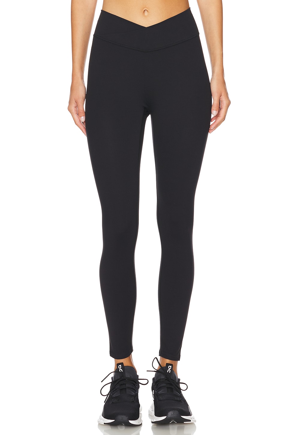 The V Legging