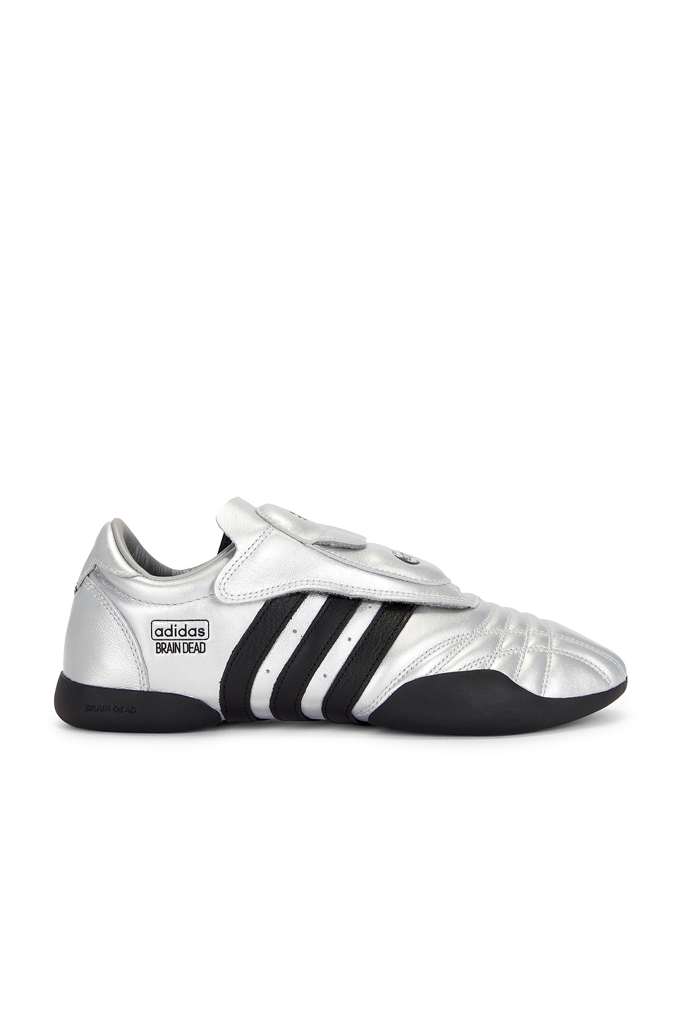 adidas Originals КРОССОВКИ BRAIND DEAD в цвете Silver Metallic
