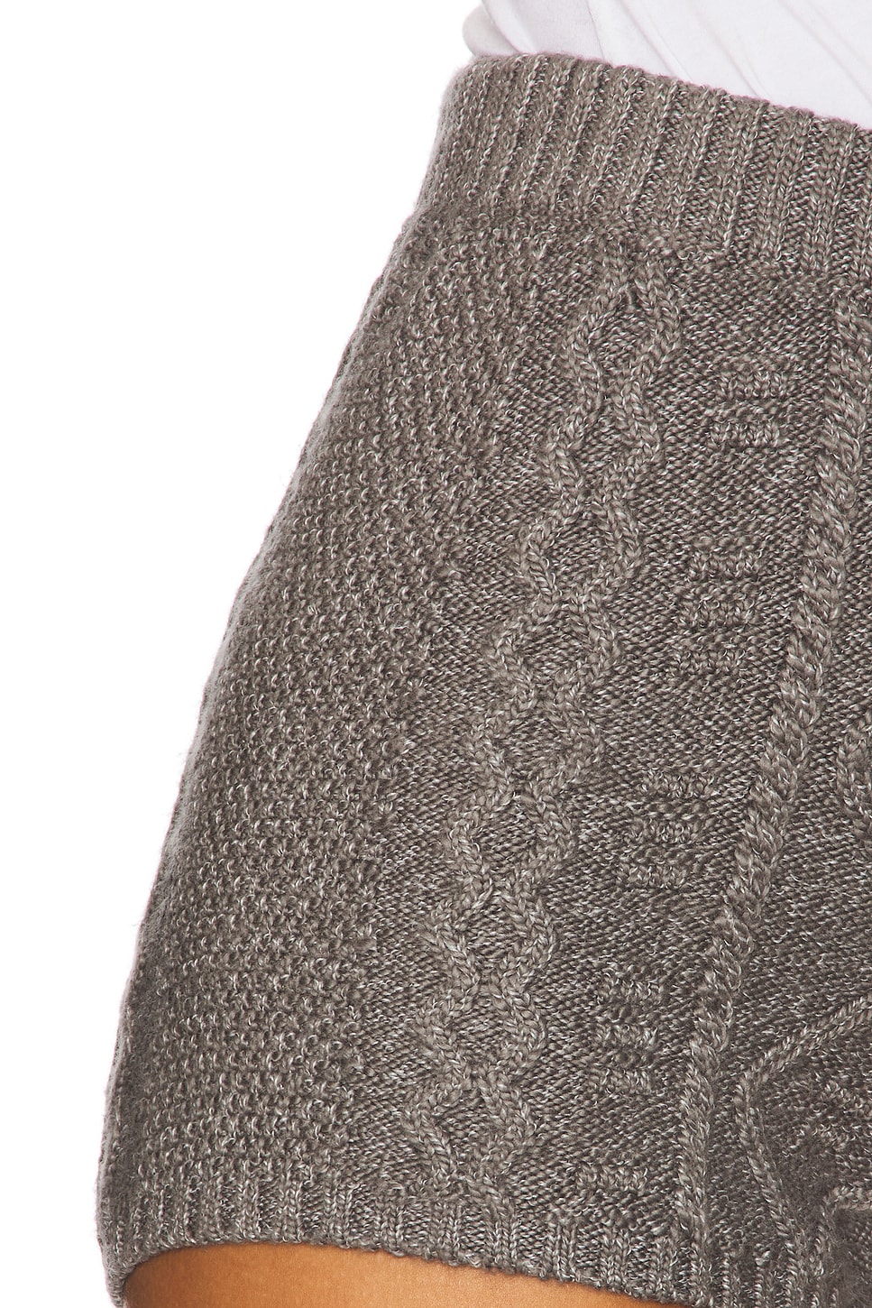 Benoite Short