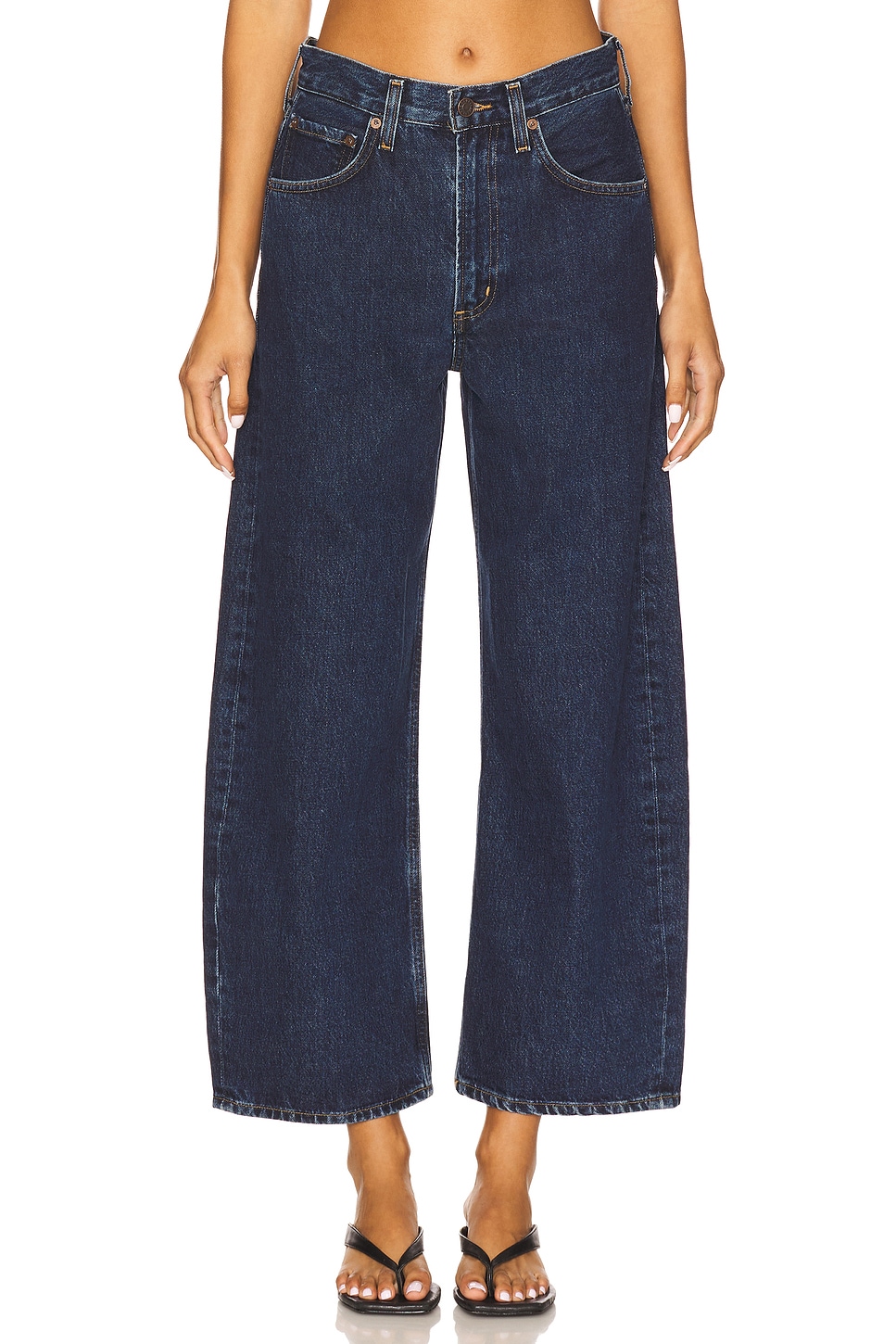 Low Curve Crop Jeans