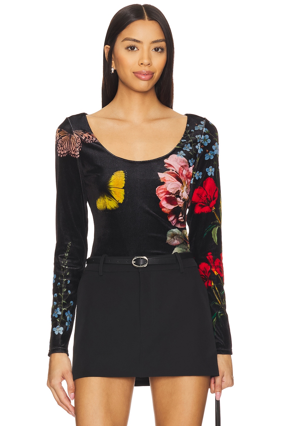 Alice+Olivia■Delaina■スパンコールトップ Delaina Long Sleeve Embellished Top In Silver/black | Alice