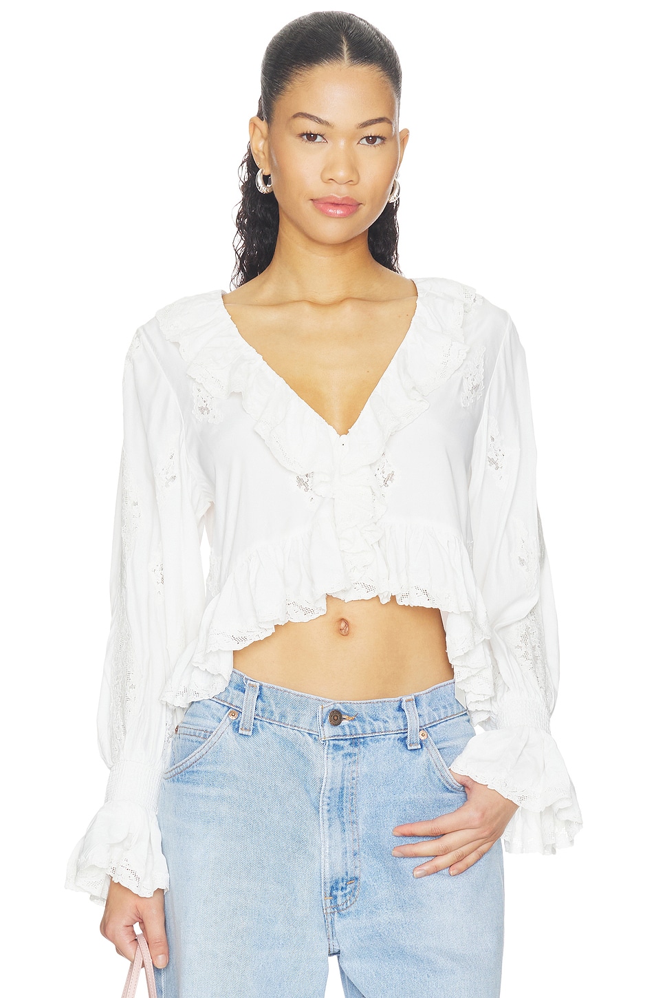 Alice + Olivia Skye Lace Applique V Neck Ruffle Cropped Blouse in Off White