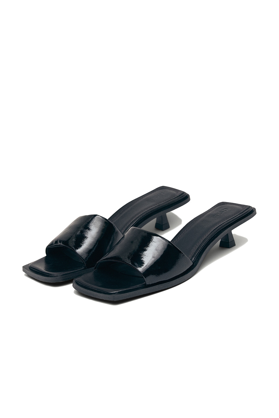 Kia Sandal - thumbnail 3