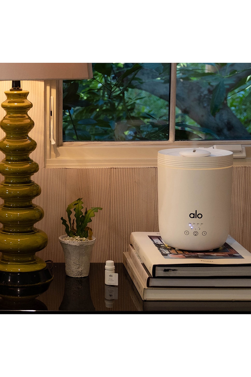 Alo | Aura Diffuser in White