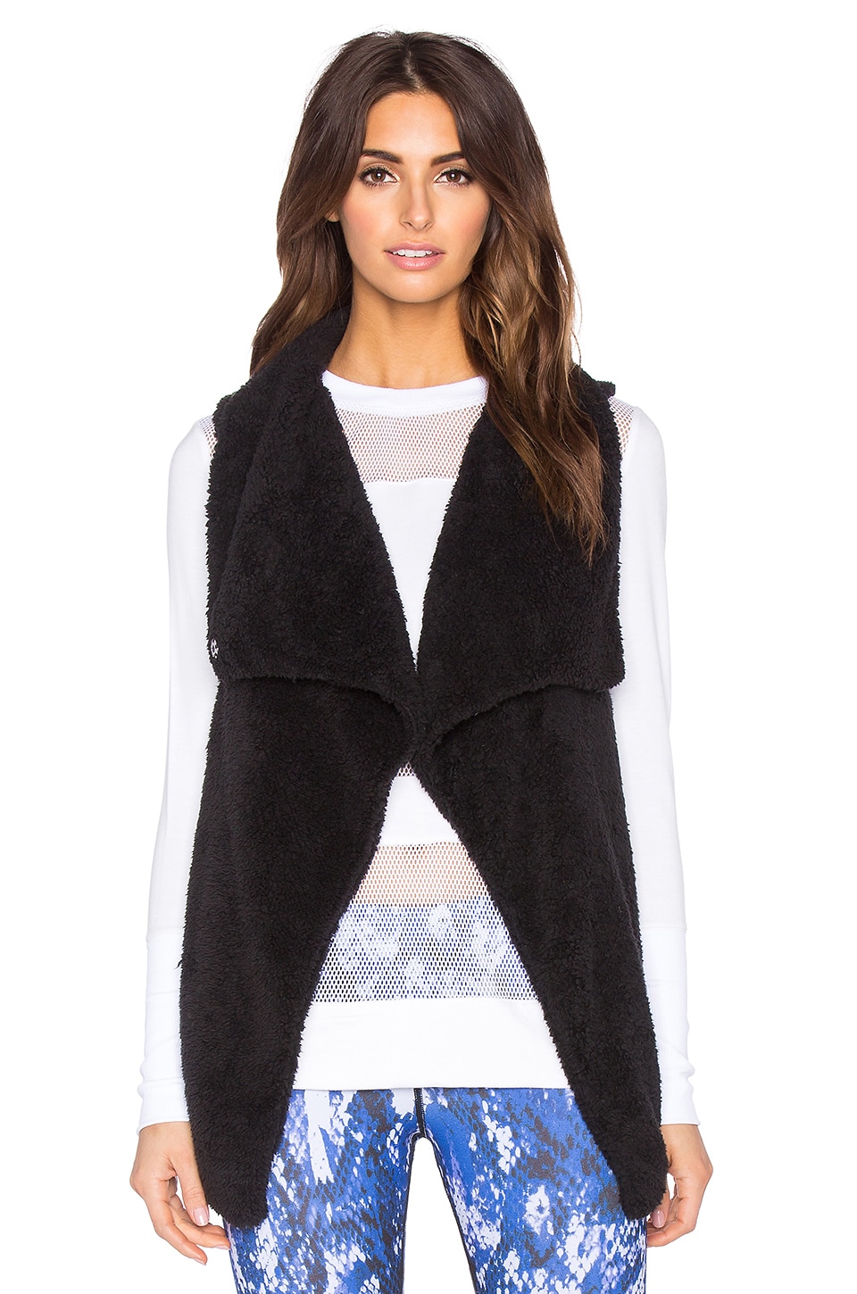 alo Cozy Up Vest in Black REVOLVE