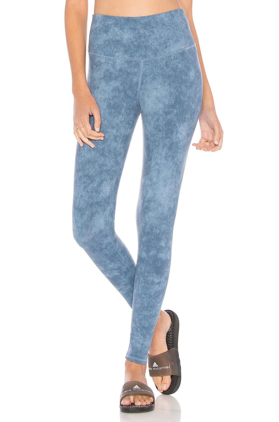 alo High Waist Airbrush Legging in 