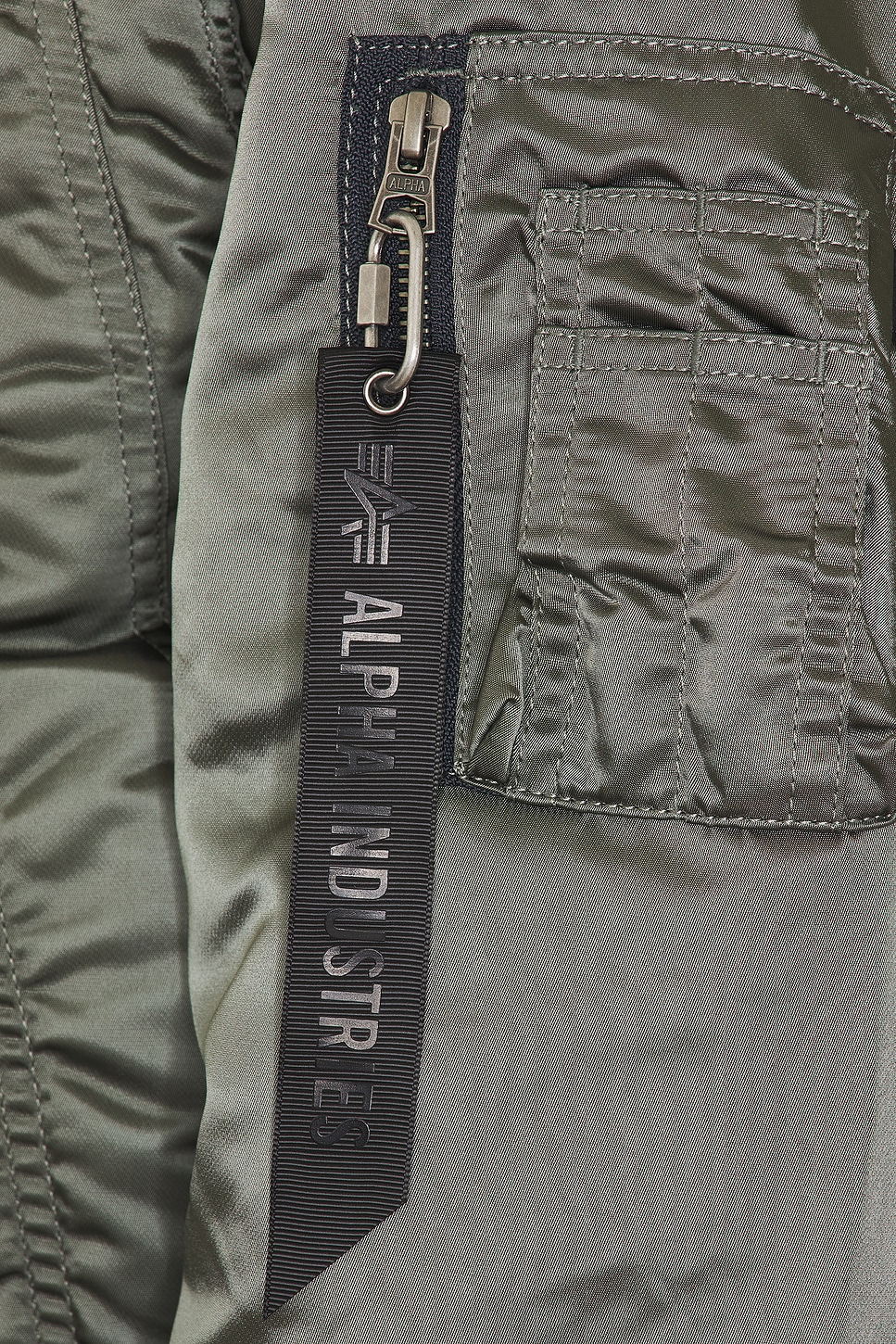 ALPHA INDUSTRIES Ma-1 Shirring Flight Jacket in Field Gray