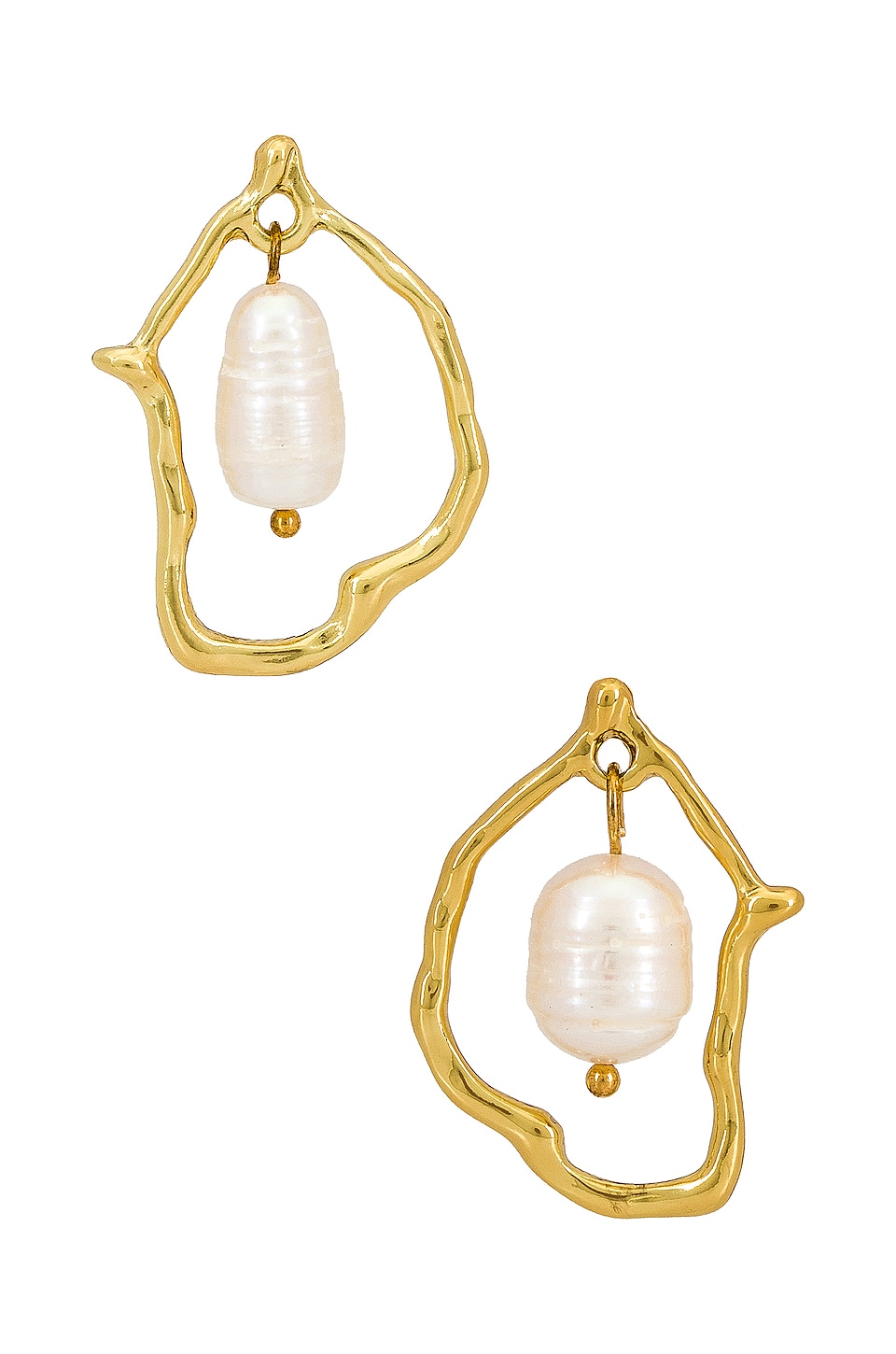 amber sceats pearl earrings