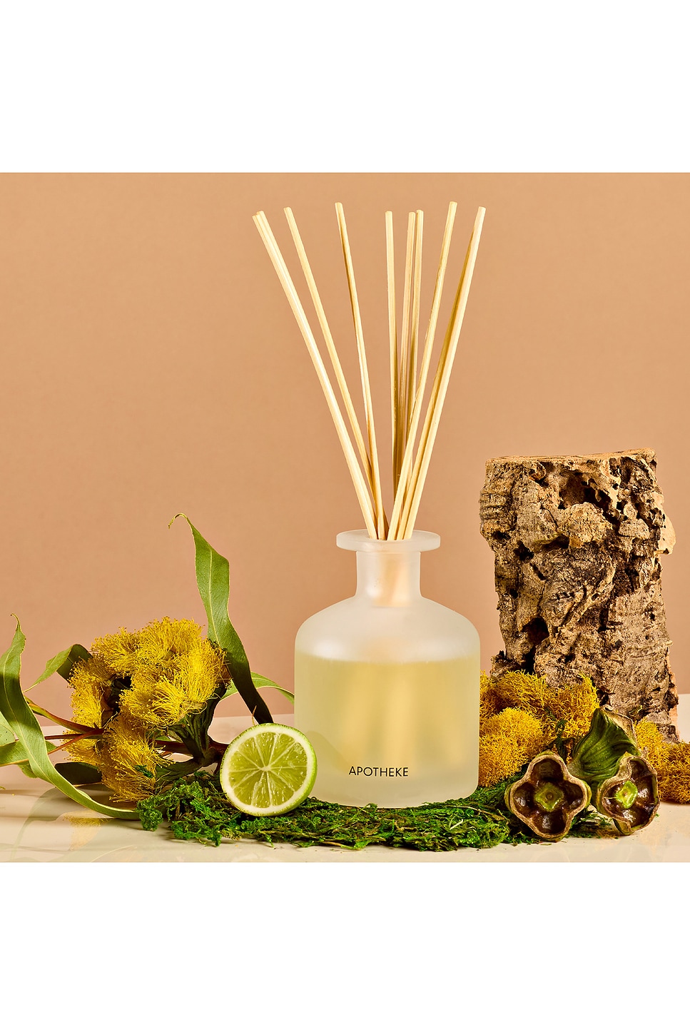 APOTHEKE White Vetiver Reed Diffuser REVOLVE