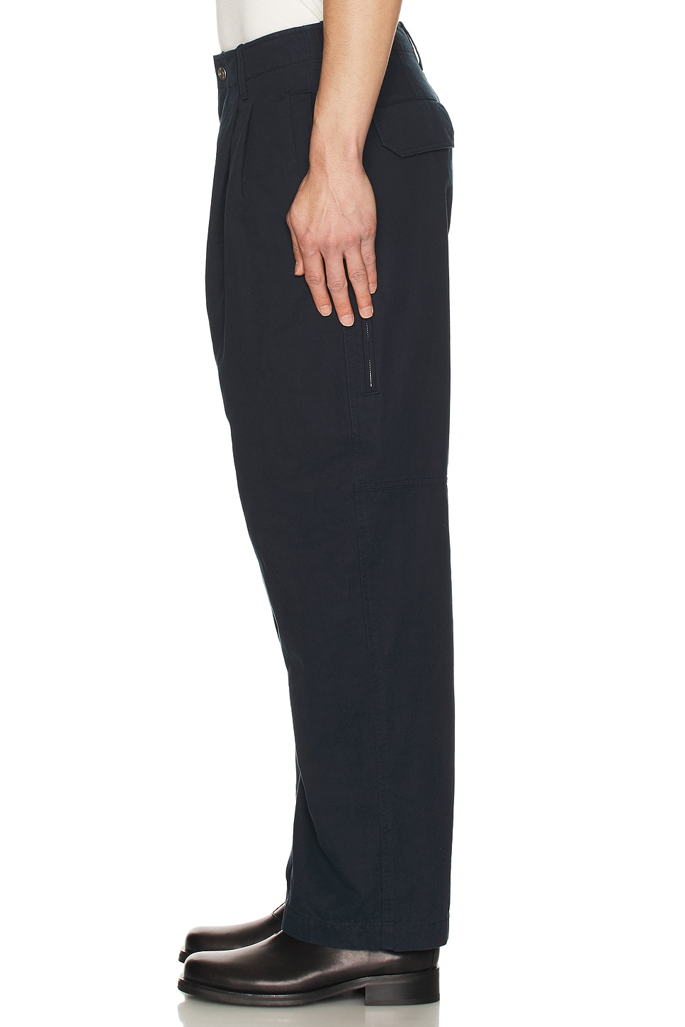 Curved Two Tuck Pants - Thumbnail 5