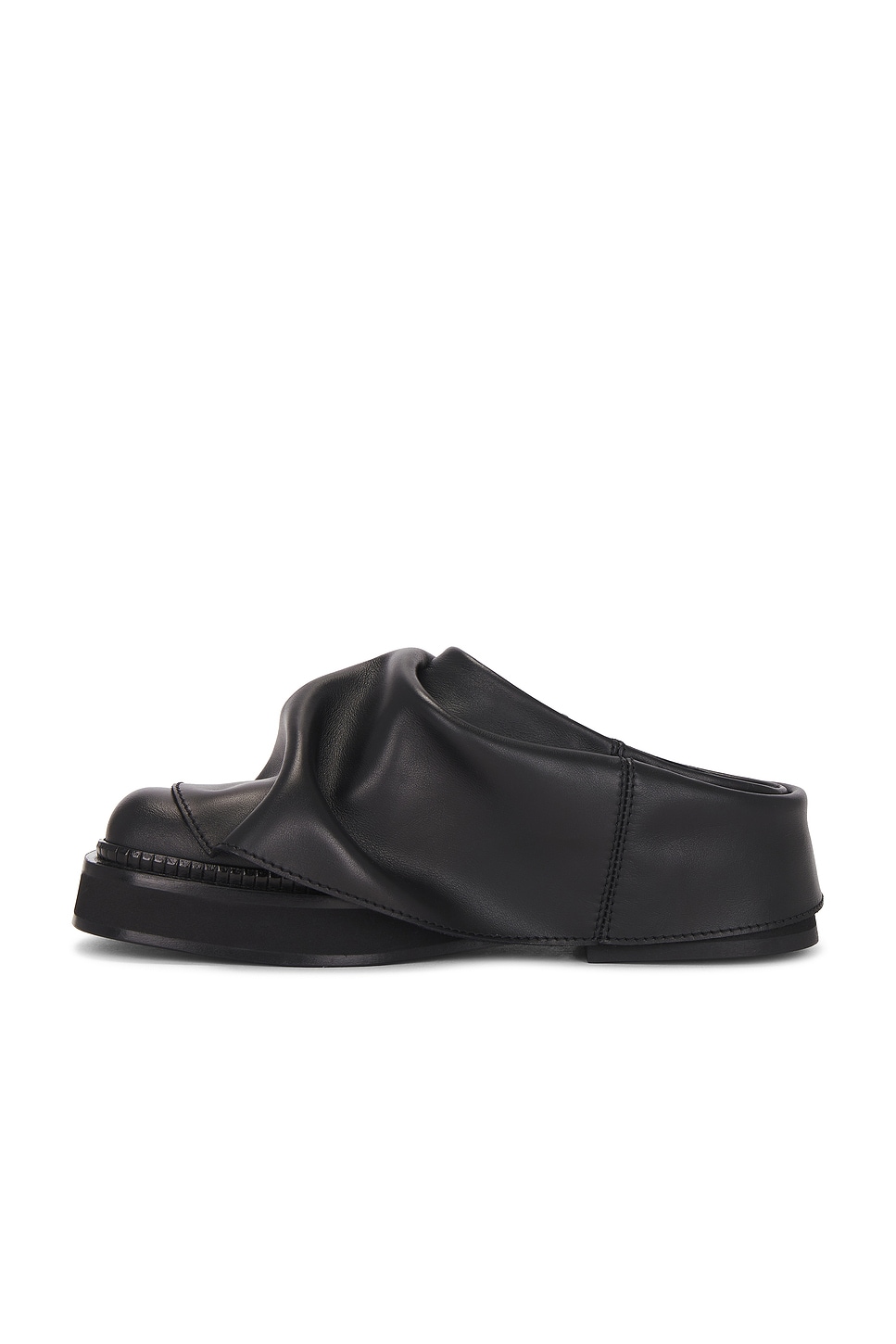 THE ATTICO★ミニロビンアンクルブーツ ブラック★送関込 THE ATTICO MINI ROBIN フラットシューズ - Black | REVOLVE