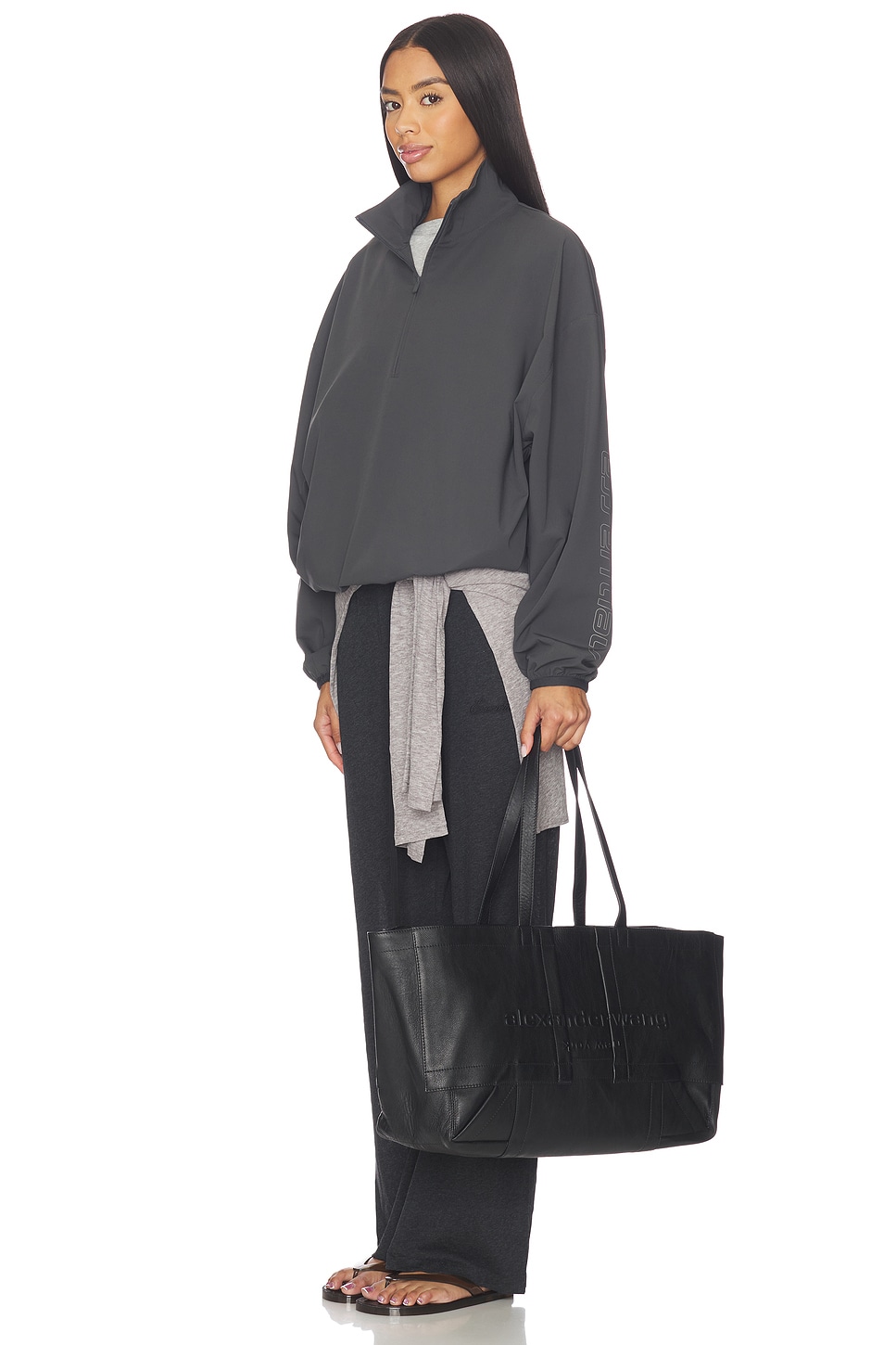 Alexander Wang LARGE PACK トートバッグ - Black | REVOLVE