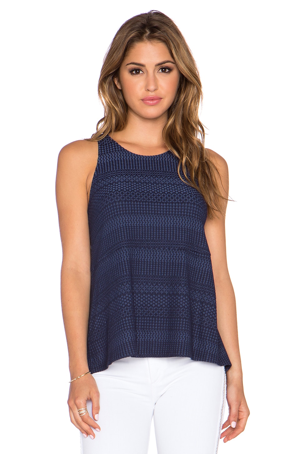Top BCBGMAXAZRIA Caralyn Dos Fendu - Taille M, Couleur Rio Red Combo, 100% Soie - Neuf Avec étiquettes
