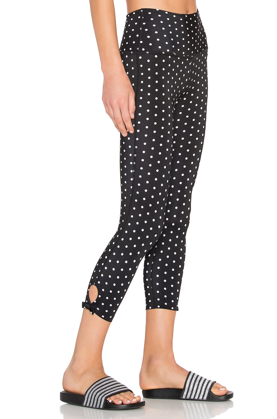 Beyond Yoga x Kate Spade High Waist Bow Capri Legging in Polka Dot