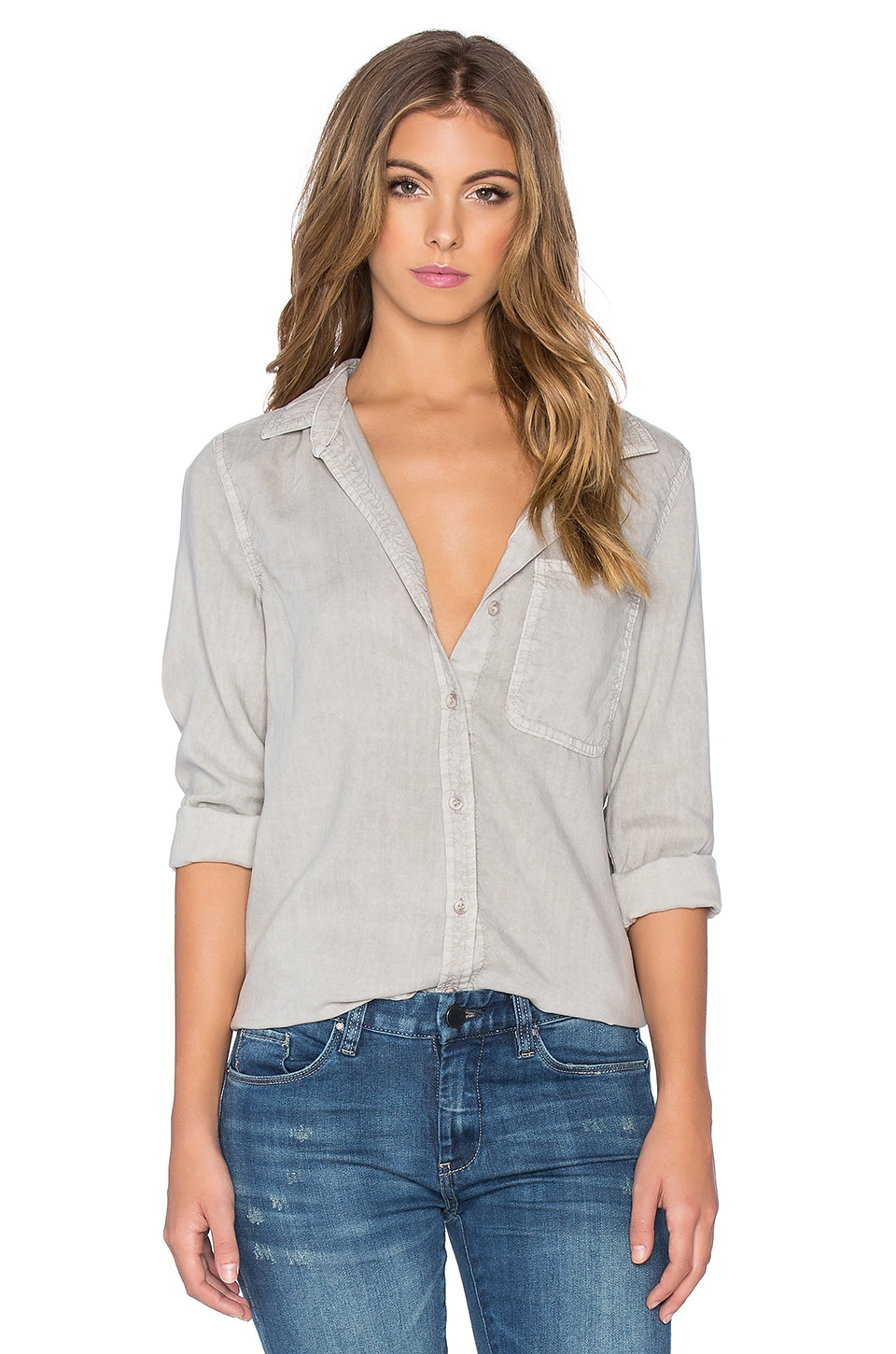 衬衣下摆系扣衬衫