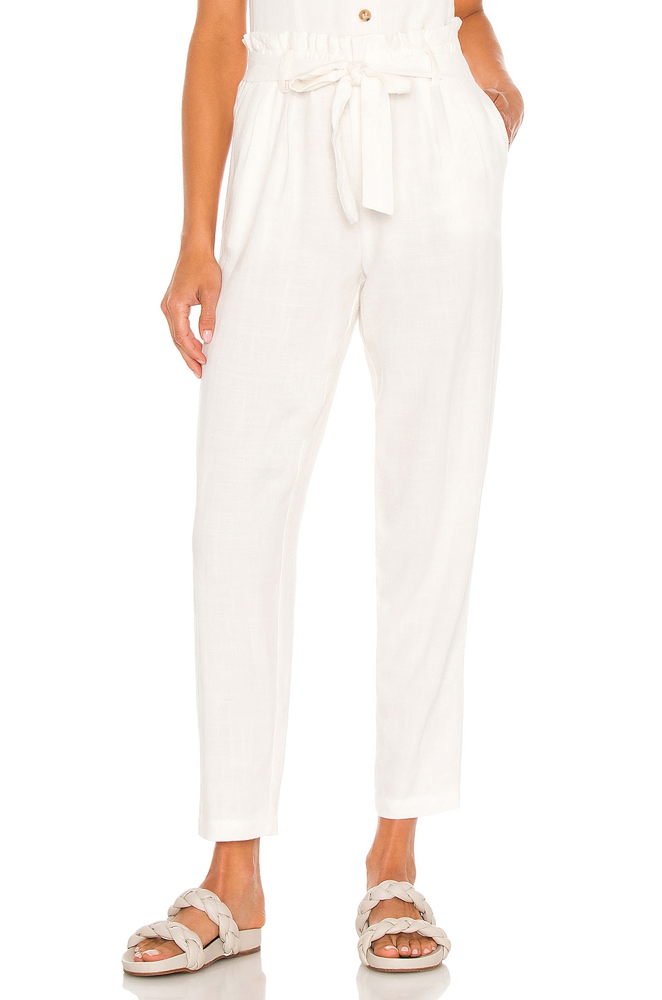 The Best White Linen Beach Pants of The Summer - JetsetChristina