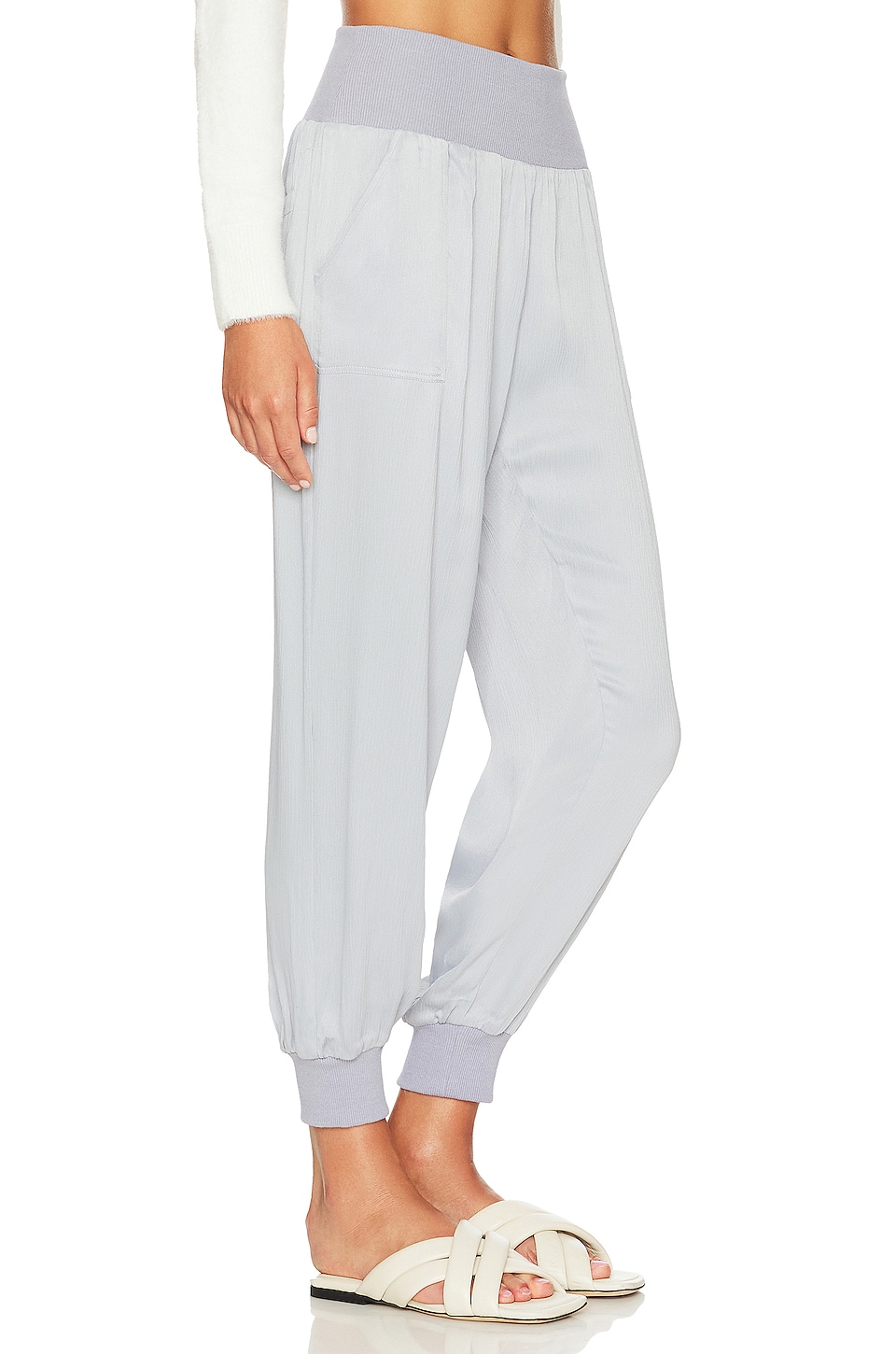 Bobi High Waisted Jogger in Blue