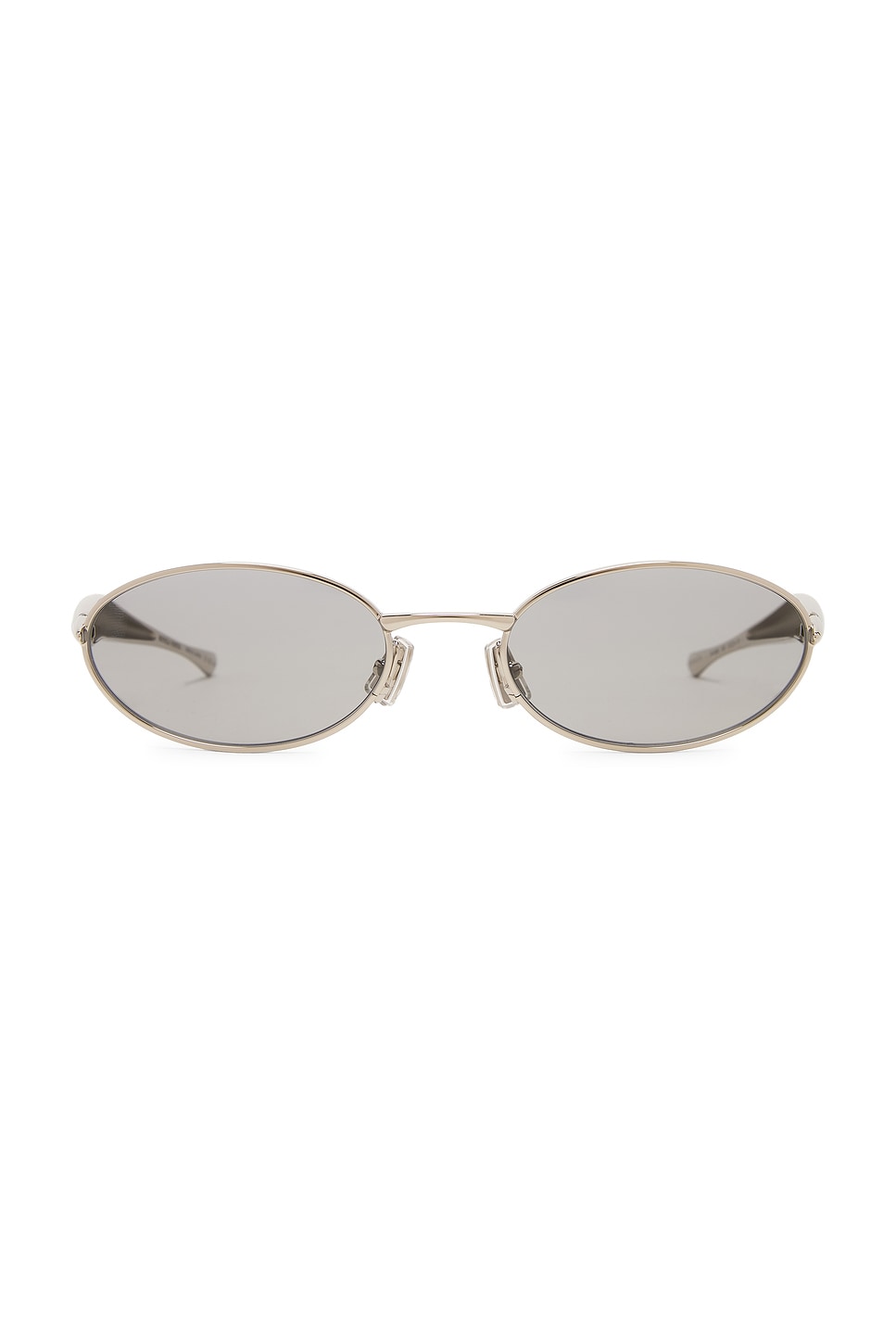 Bottega Veneta SARDINE サングラス - Silver & Grey | REVOLVE