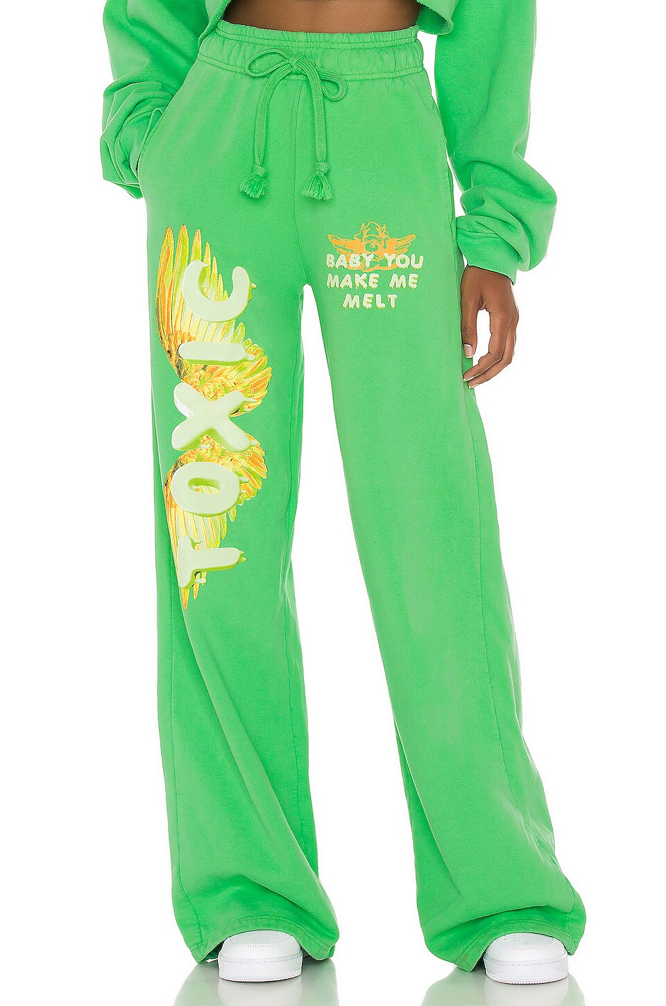 boys lie green sweatpants