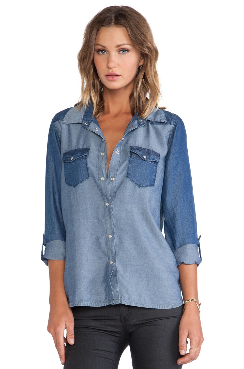 рубашка из ткани шамбре. шамбре (chambray). одежда из шамбре. шамбре. рубашка шамбре женская купить.