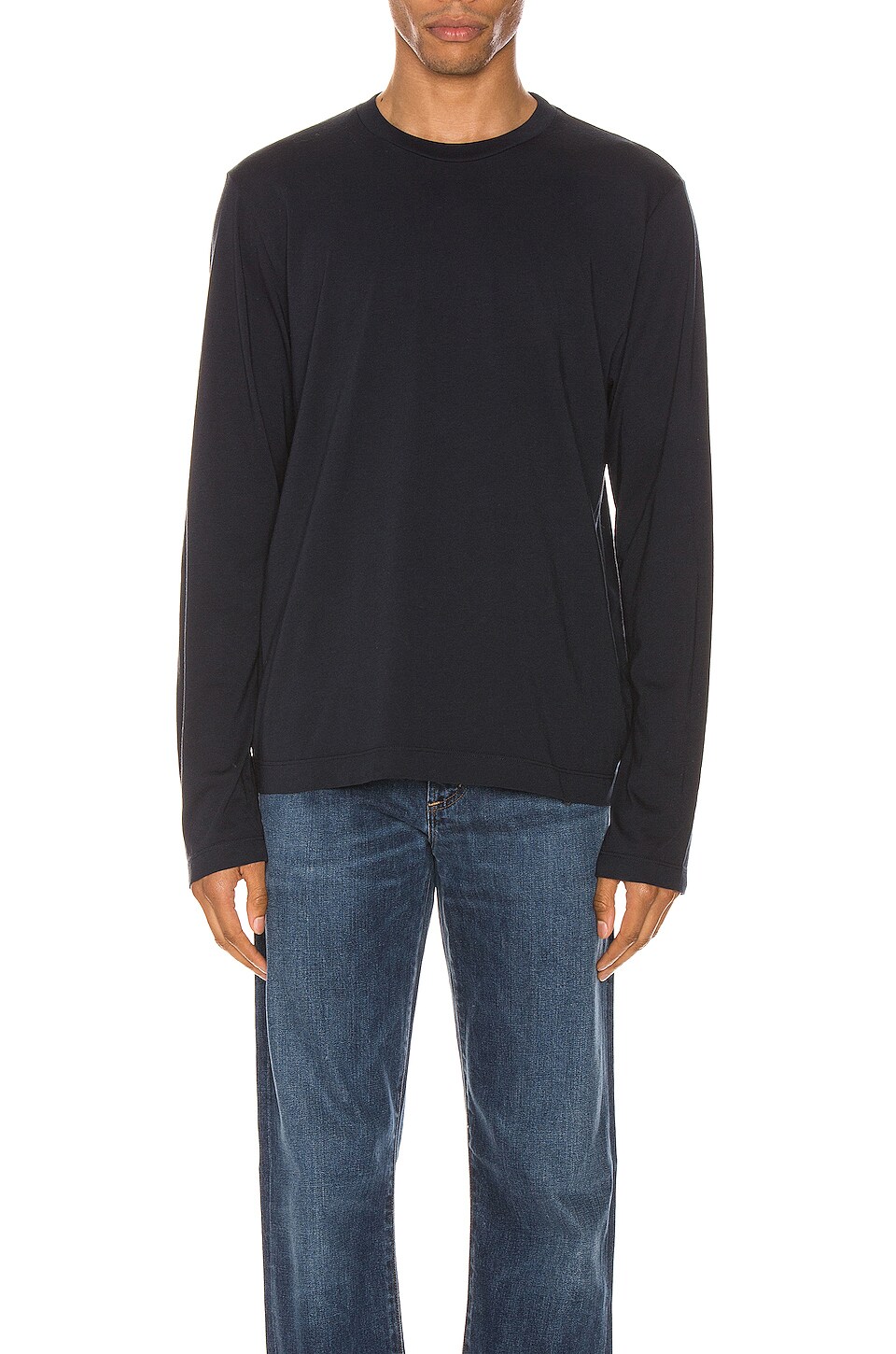 Citizens of Humanity Workday Long Sleeve Tee in Navy | REVOLVE