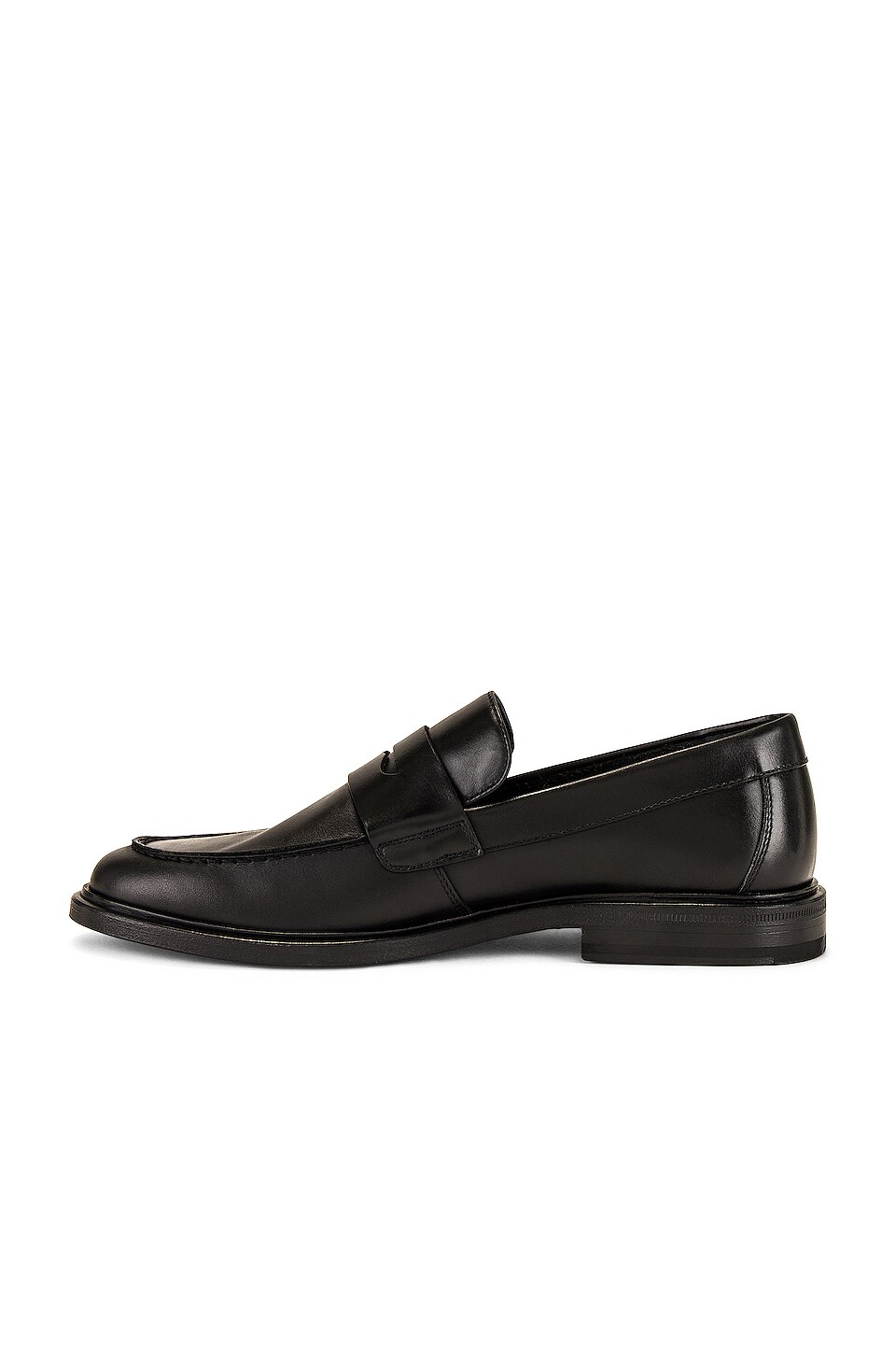 common projects suede loafer
