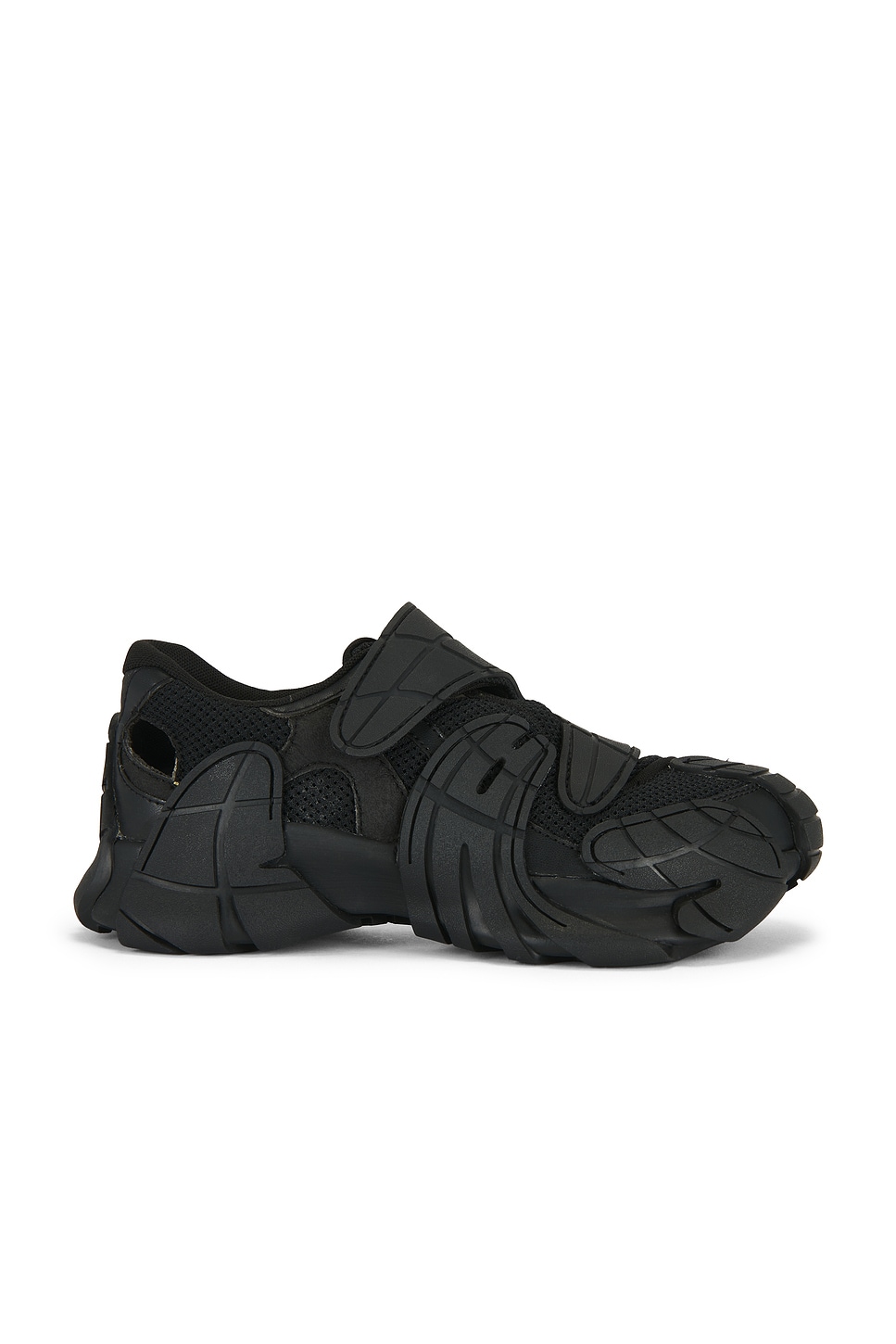 靴 CAMPER LAB TORMENTA Soil Black 45 CamperLab Tormenta Sneaker in Black | REVOLVE