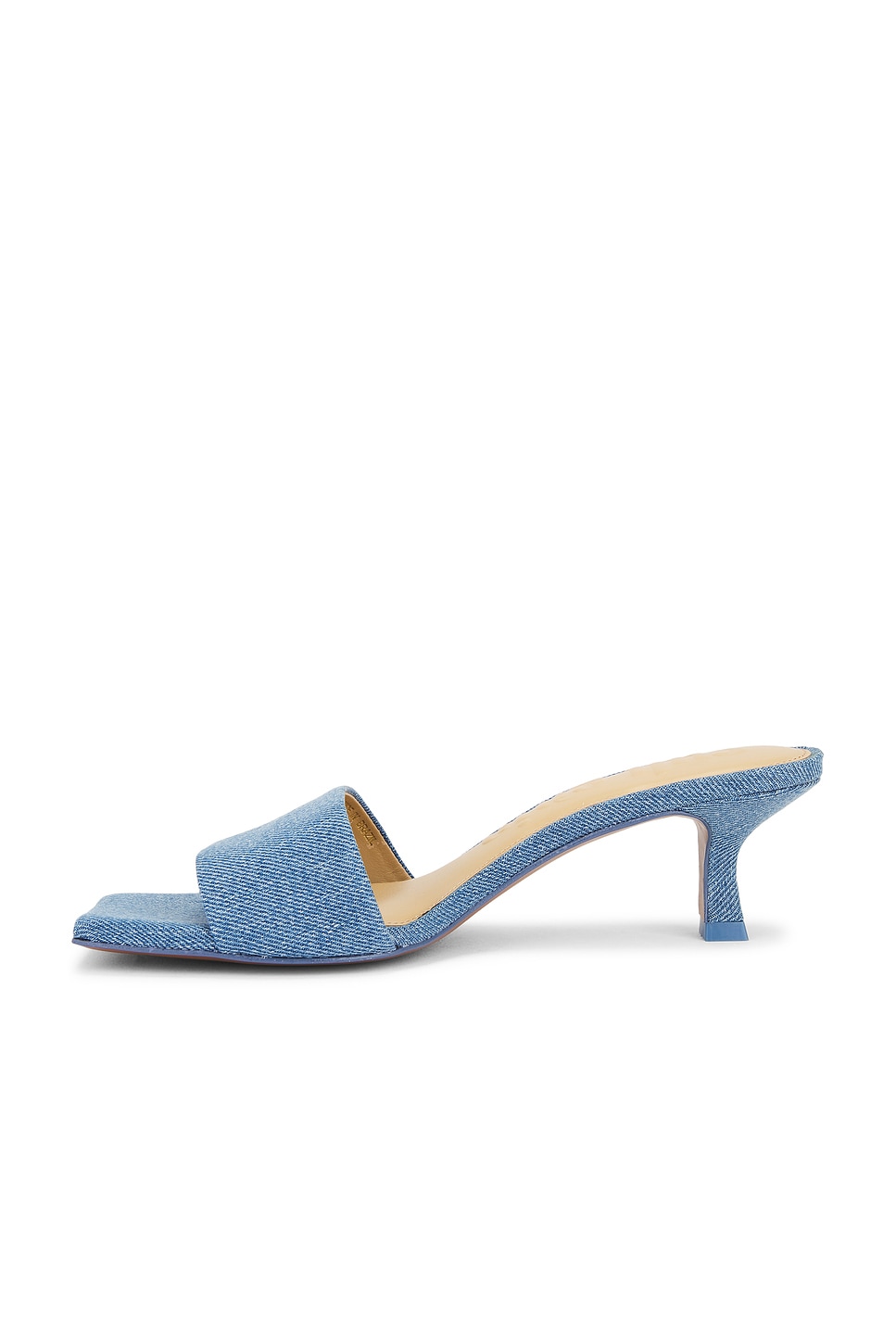 Ada Sandal