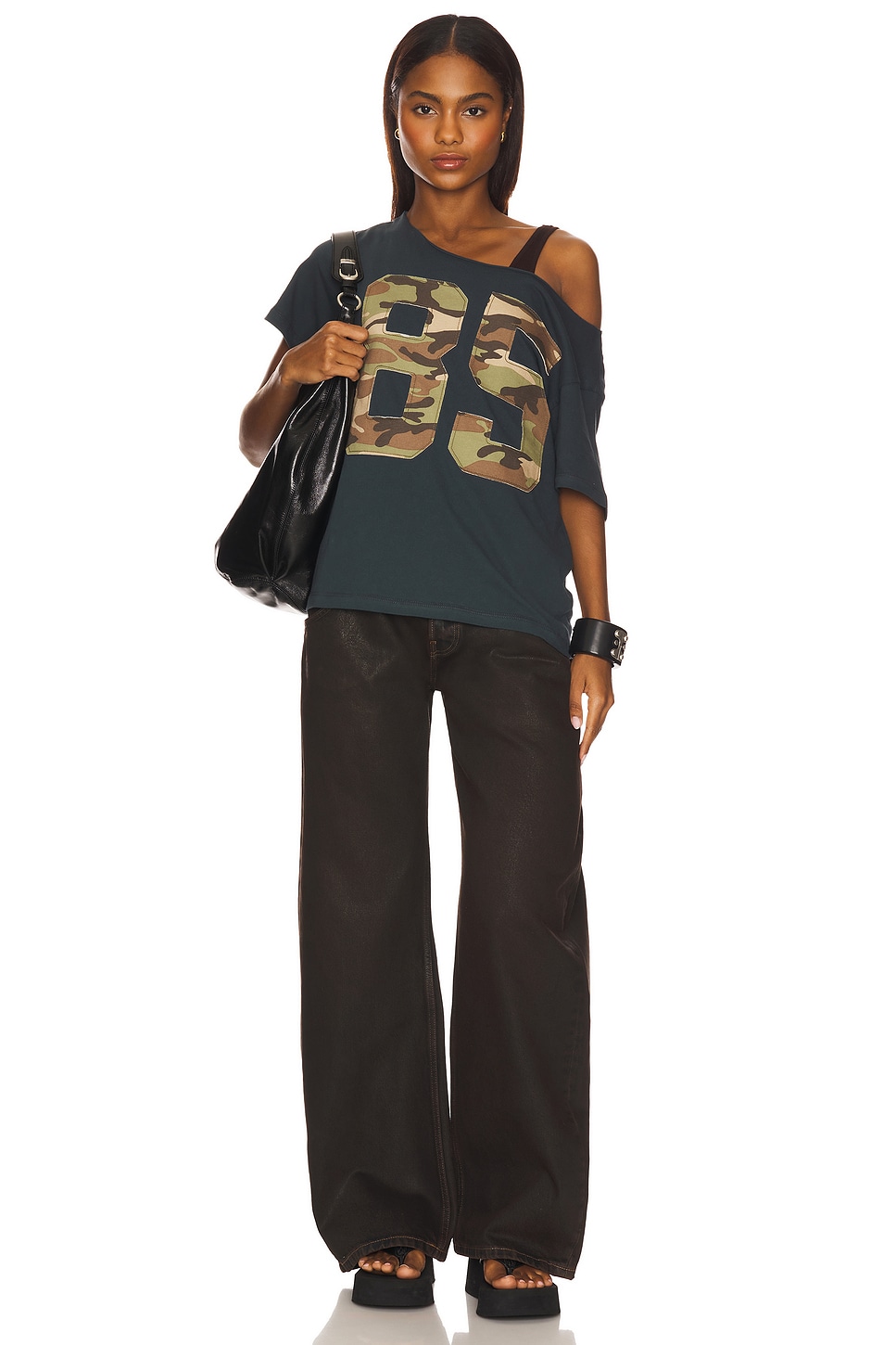 DAYDREAMER 85 Camo Applique Off The Shoulder Tee thumbnail