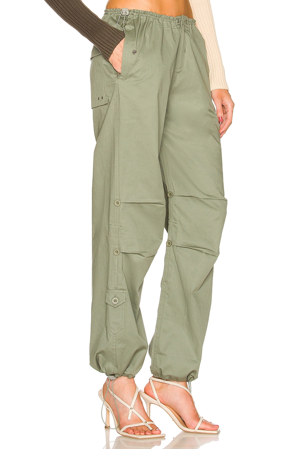 GUIZIO Utility Cargo Pant in Sage Green