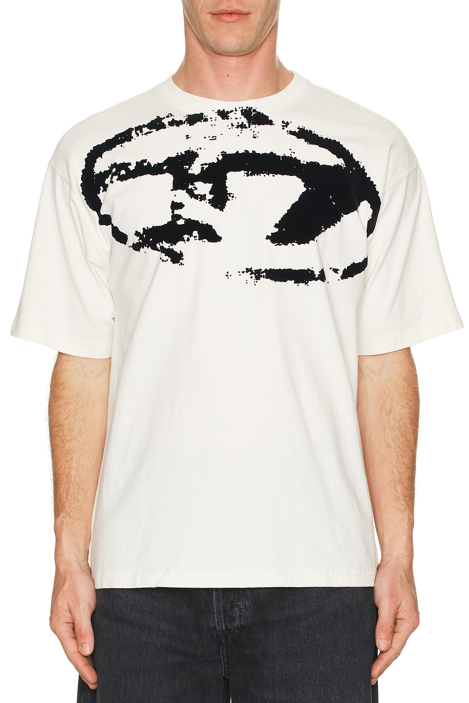 Diesel Tシャツ - White | REVOLVE