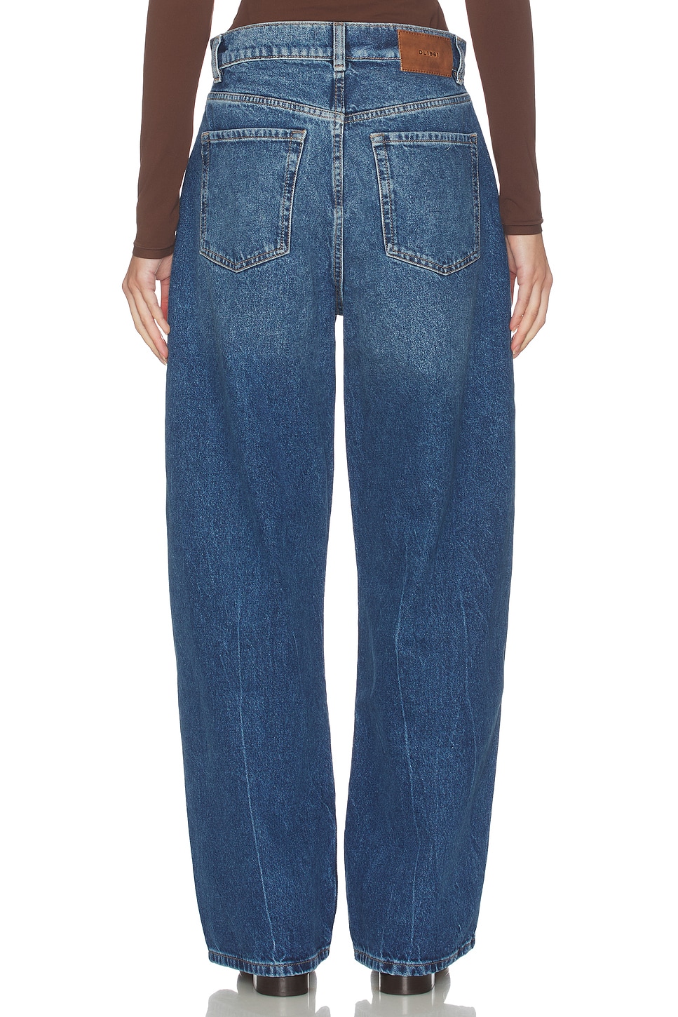 DL1961 Taylor Relaxed Ultra High Rise Barrel Jeans thumbnail
