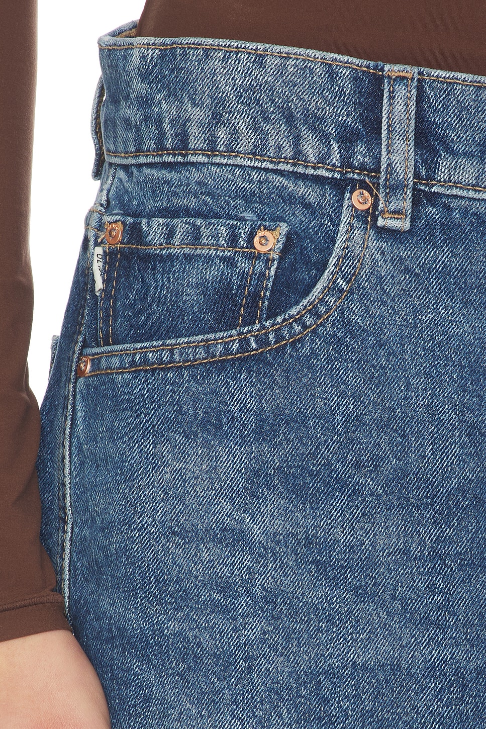 DL1961 Taylor Relaxed Ultra High Rise Barrel Jeans thumbnail