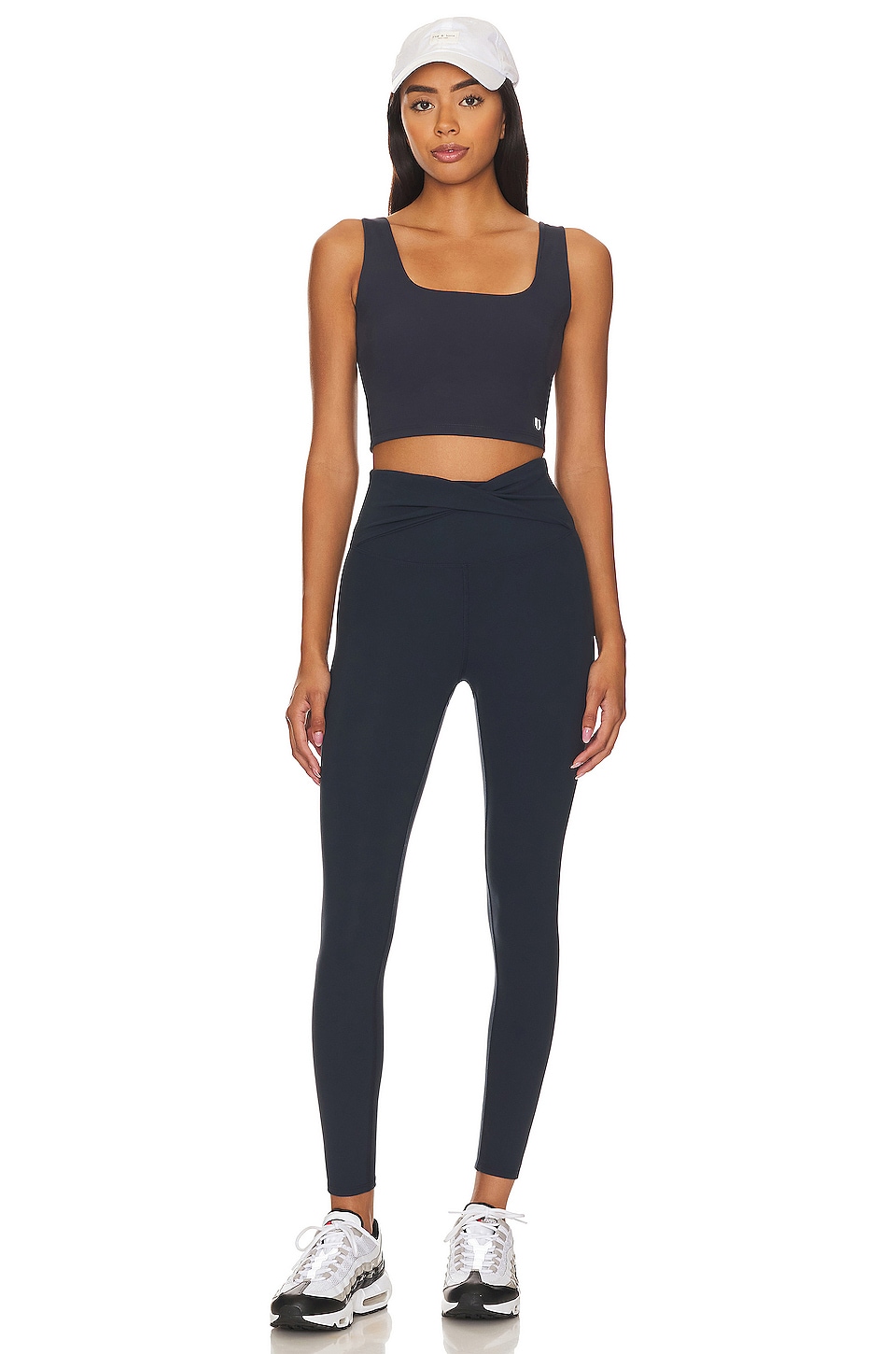 CAMISETA TIRANTES RECORTADA DELIGHT
